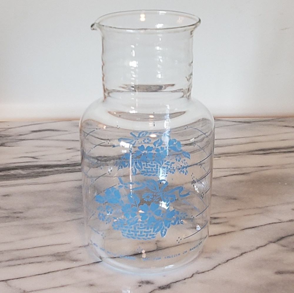 Pyrex Country Cornflower 2 Qt Glass Carafe #7520